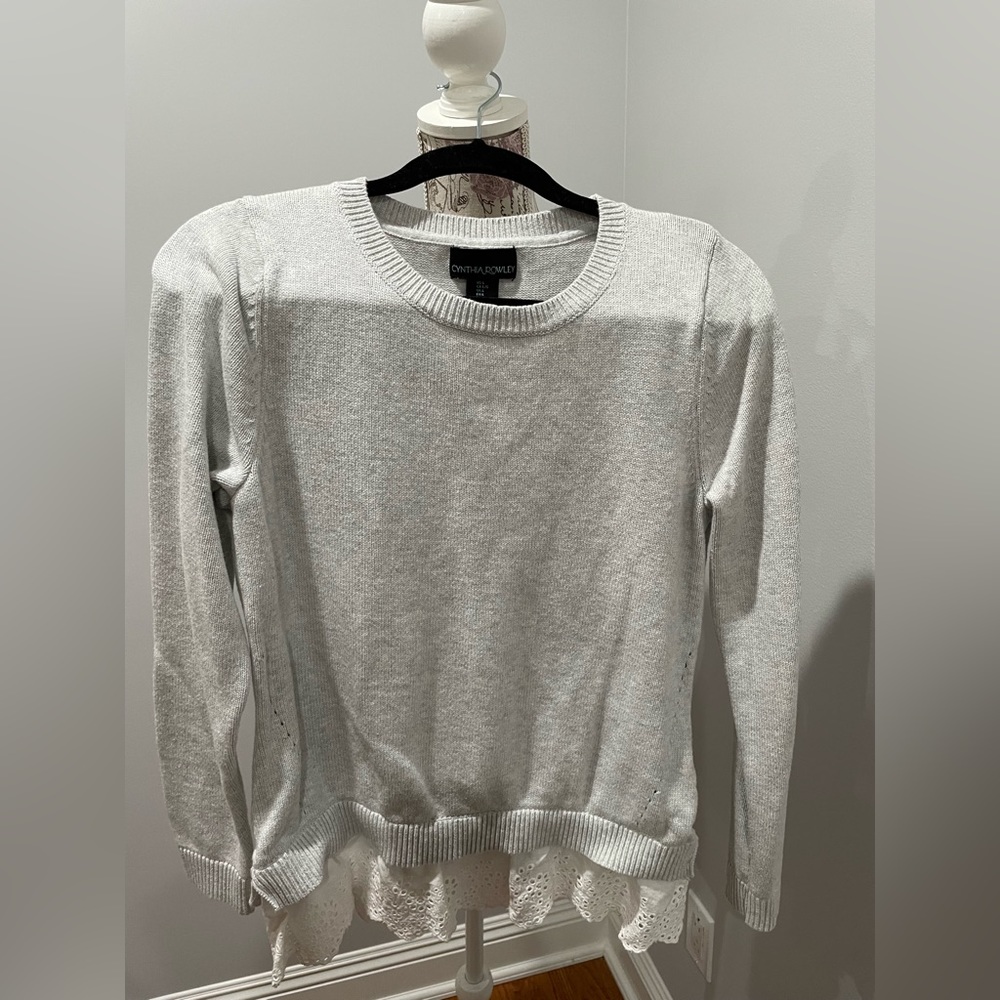 Lace trim Sweater